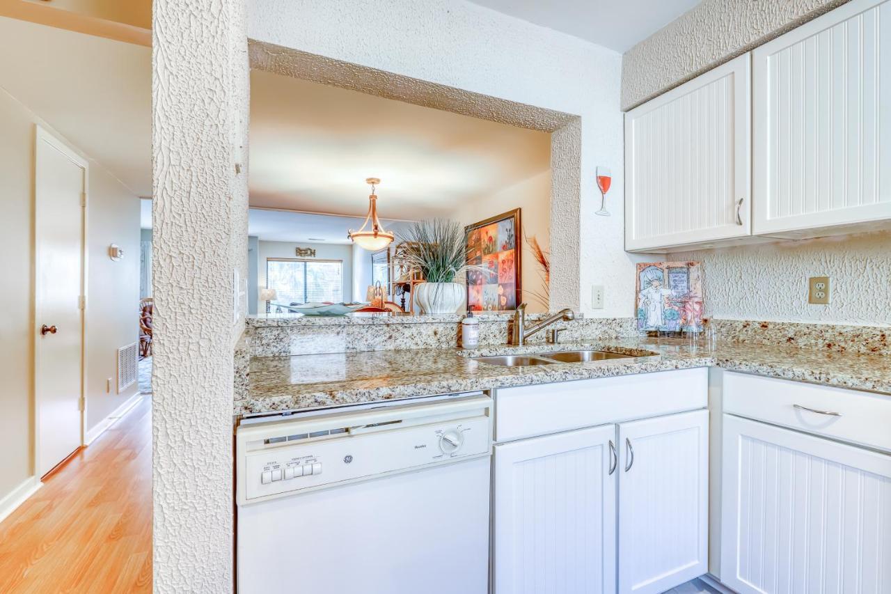 Courtside Villa Hilton Head Island Room photo